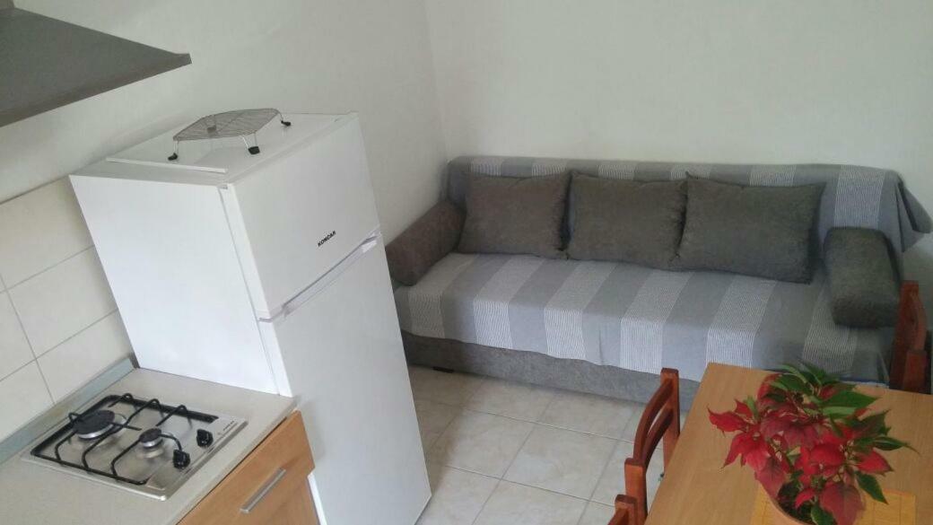 Apartments Viktorija Стариград-Пакленица Екстериор снимка