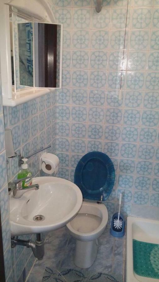 Apartments Viktorija Стариград-Пакленица Екстериор снимка